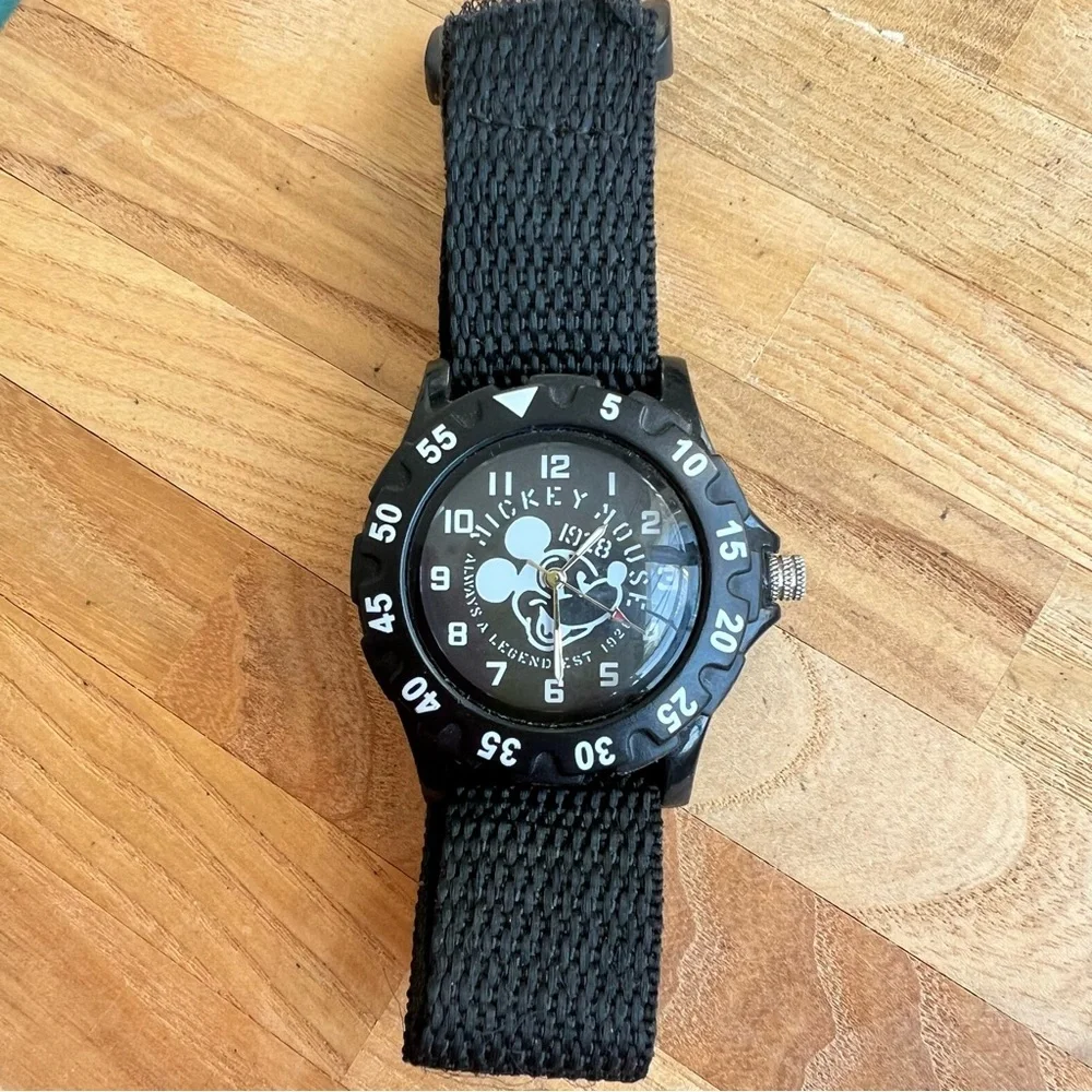 Disney Parks Wrist Watch Mickey Mouse black Sport Watch NEW BATTERY